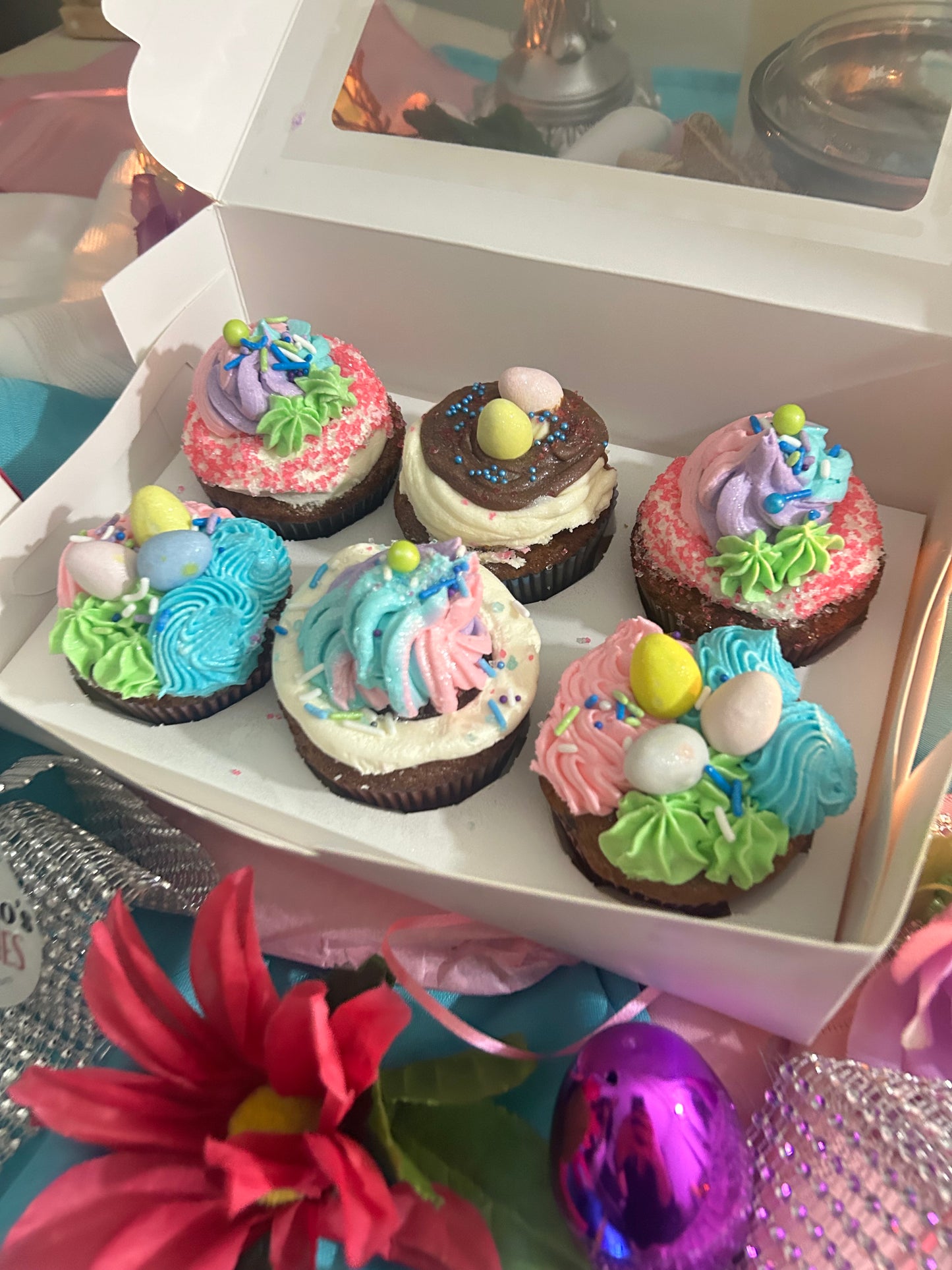 Easter Carrot Muffins with Buttercream